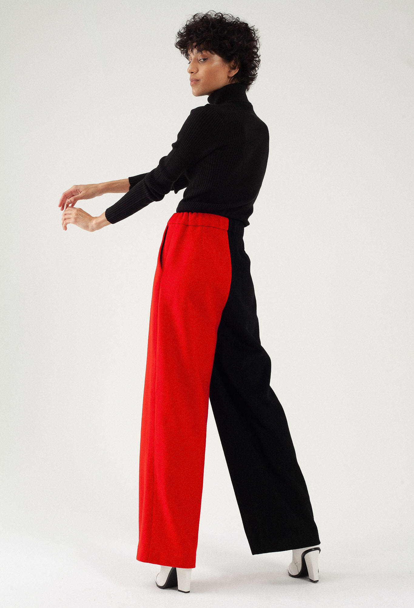 Pantalon large en laine et cachemire – Bicolore Noir/rouge – Tremblepierre | Label AÉ - Image 4